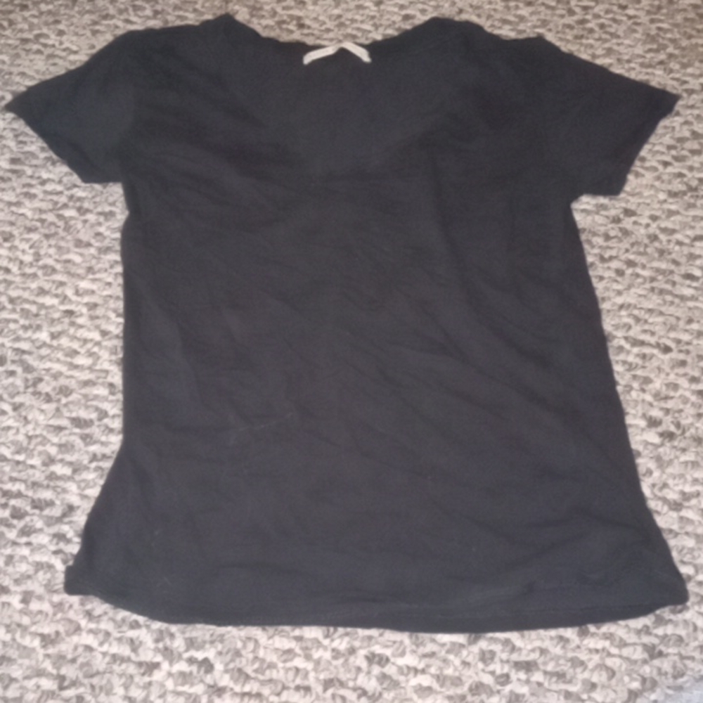 V neck shirt
